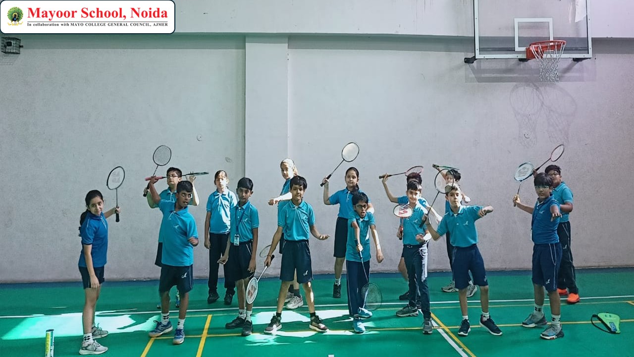 Smash to Success: Birdies of Brilliance